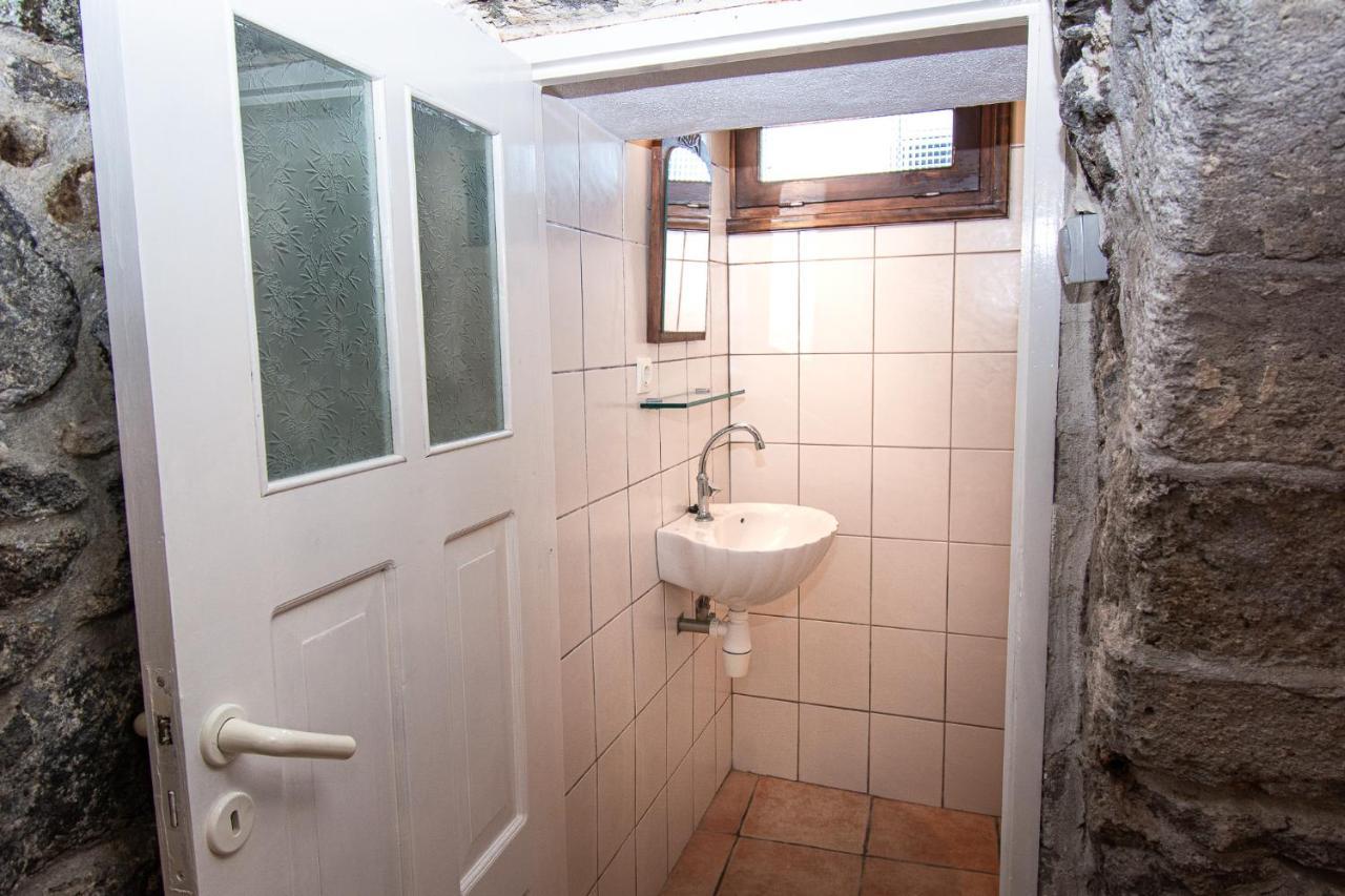 Skála Plousiadi΄S Stone House 아파트 외부 사진